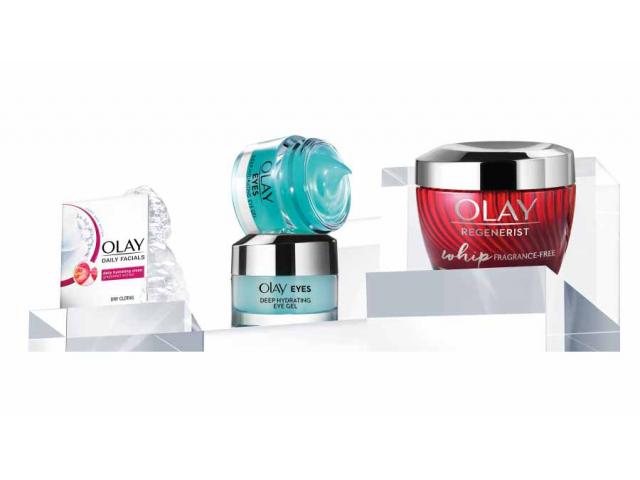Get A Free Olay Whips + Eye Gel + Cleansing Cloths!