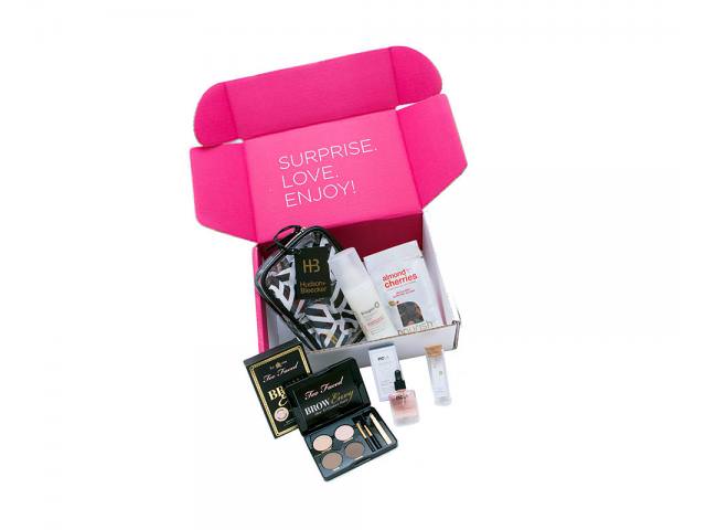 Get A Free Free POPSugar Beauty Box!