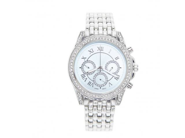 Get A Free Round Face Rhinestone Watch!